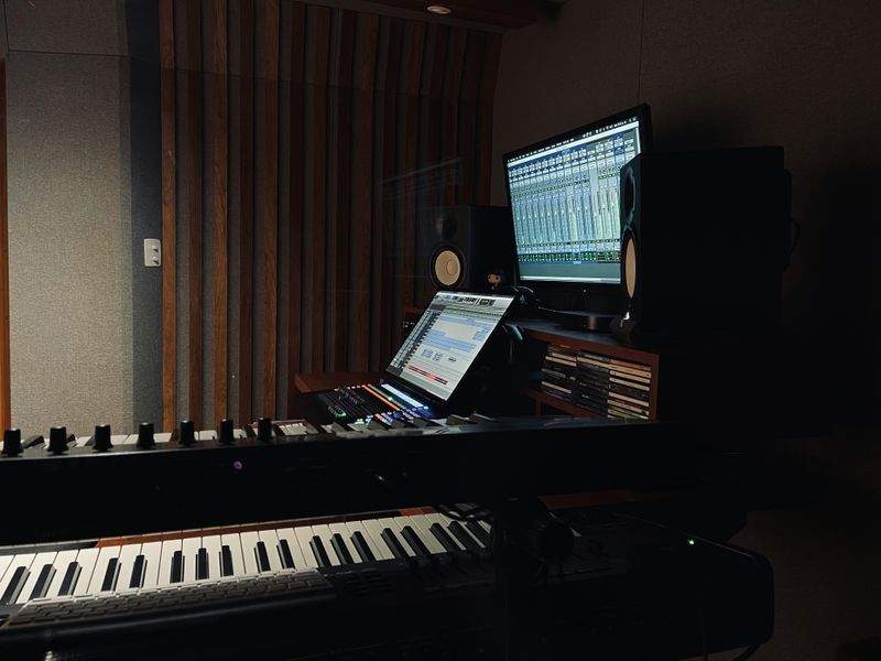 Estudio Áurea Televisión 13